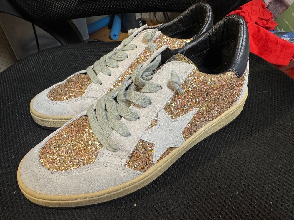 Ladies Vintage Havana Kristen Gray Gold Glitter Sneakers - Size 10